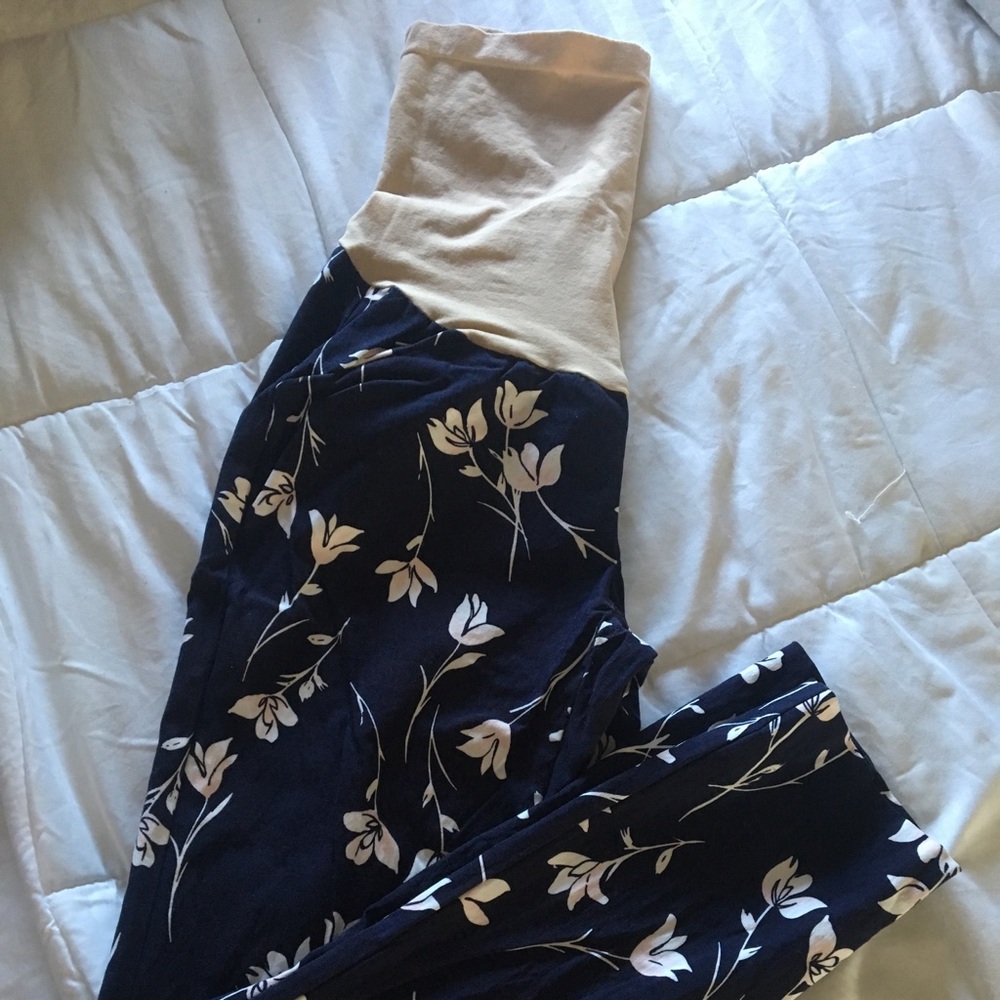 Motherhood Maternity Pants